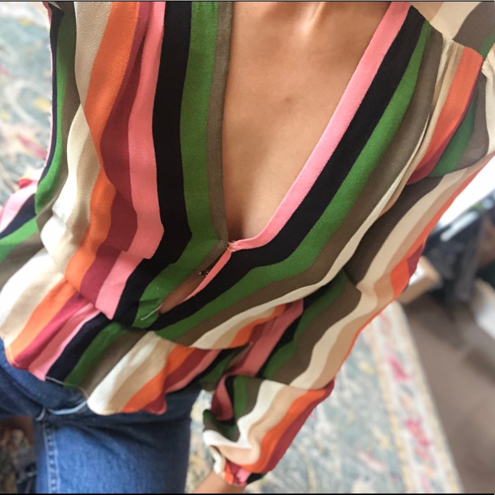 🚫SOLD🚫Reformation Rainbow 🌈 Blouse xs dry